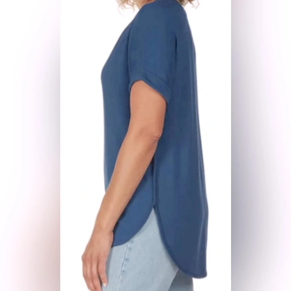 Matty m - Women top / Wide and comfortable t-shirt. - Picture 2 of 12